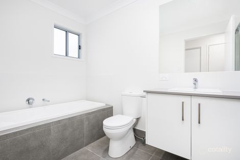 Property photo of 21 Jeanine Crescent Nirimba QLD 4551