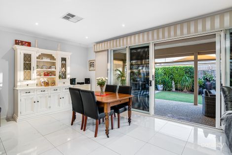 16 Tiranna Way, West Lakes, SA 5021