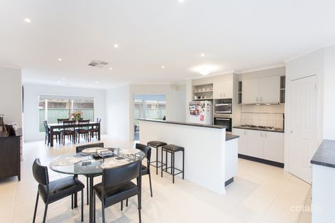 Property photo of 38 Faversham Avenue Lake Gardens VIC 3355