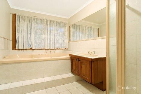 Property photo of 8 Rodmar Close Hillside VIC 3037