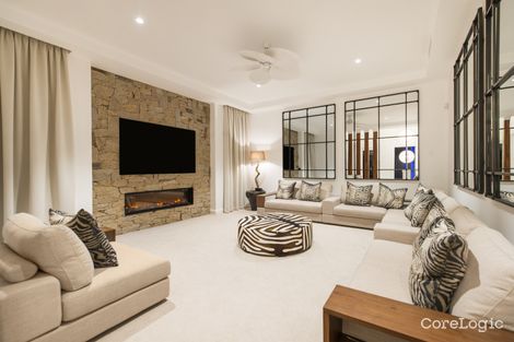 Property photo of 45 Knightsbridge Parade West Paradise Point QLD 4216