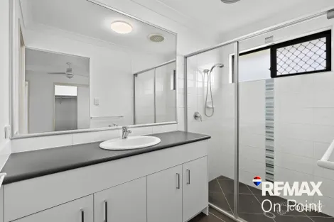 Property photo of 19 Bellflower Crescent Mount Cotton QLD 4165