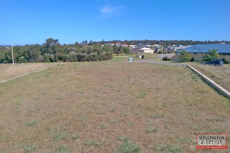 Property photo of 2 Juniper Court Yakamia WA 6330