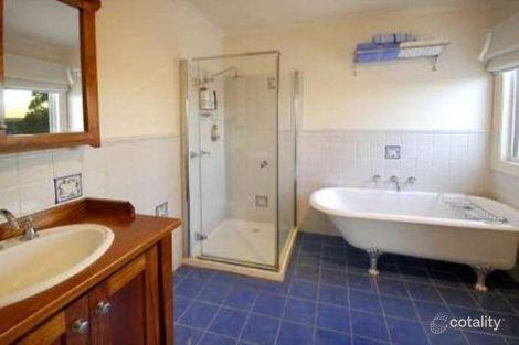 Property photo of 9 Crown Terrace Ascot Vale VIC 3032