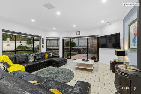 Property photo of 12 Petrel Close Hallett Cove SA 5158