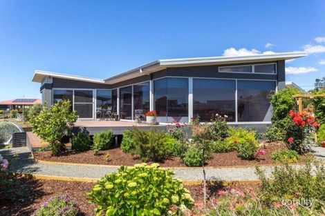 Property photo of 62 Old Spring Bay Road Swansea TAS 7190