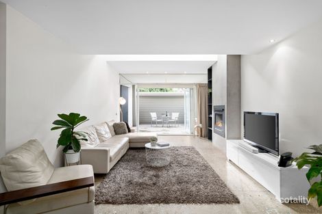 Property photo of 17 Sutton Street Carlton North VIC 3054