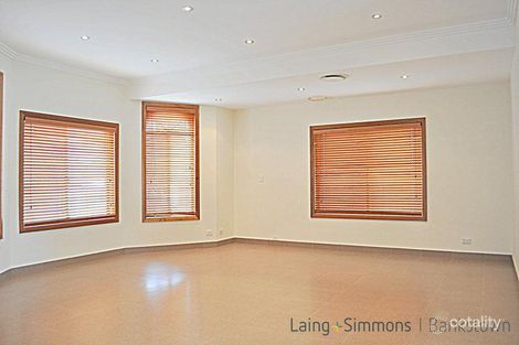 19 Tyalgum Ave, Panania, NSW 2213