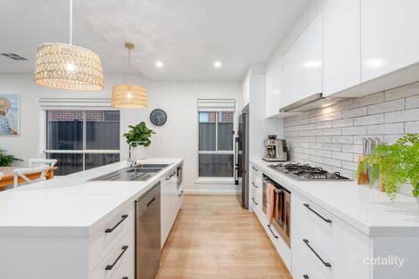 Property photo of 76 Element Circuit Armstrong Creek VIC 3217