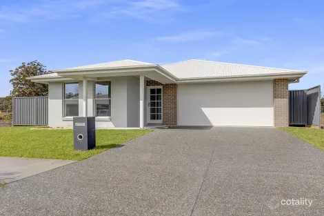 22 Wainscot Ave, Thrumster, NSW 2444