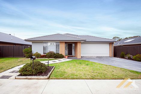 24 Kennelly Cres, Stratford, VIC 3862