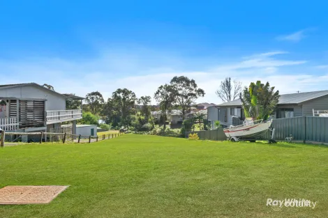 Property photo of 50 Country Club Drive Catalina NSW 2536
