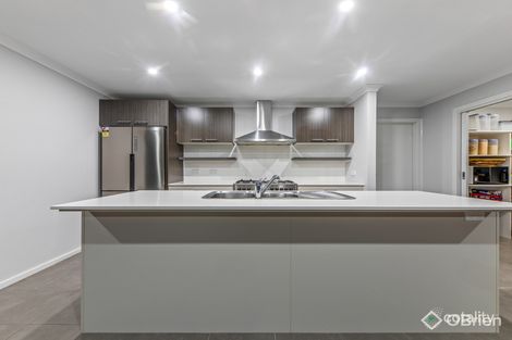 Property photo of 28 Diamond Drive Koo Wee Rup VIC 3981