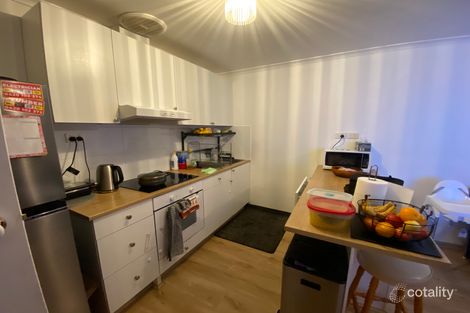 Property photo of 2/12 Manly Street Werribee VIC 3030