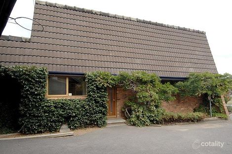 Property photo of 18 Allchin Circuit Kambah ACT 2902