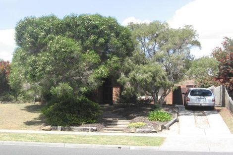 94 Lyrebird Dr, Carrum Downs, VIC 3201