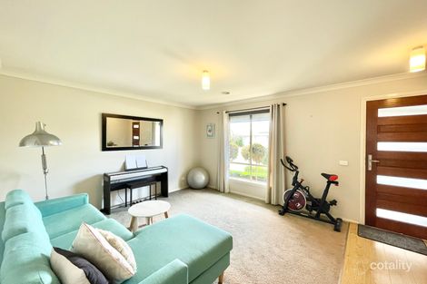 Property photo of 29 Pimelea Way Hillside VIC 3037