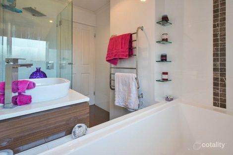 Property photo of 6 Meadowview Rise Aberfoyle Park SA 5159