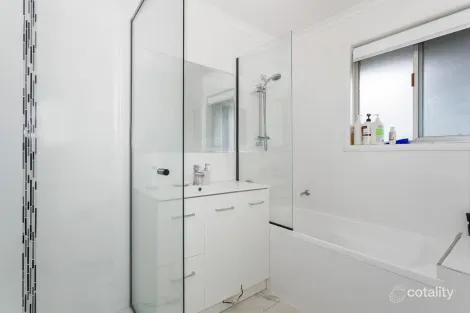 Property photo of 365 Trouts Road McDowall QLD 4053