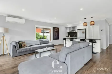 Property photo of 301 Boundary Road Mount Duneed VIC 3217