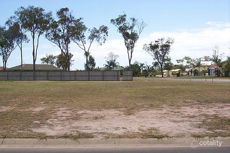 20 Bowerbird Ave, Eli Waters, QLD 4655