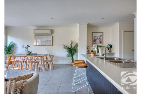 Property photo of 23/23 Atlantic Drive Pakenham VIC 3810