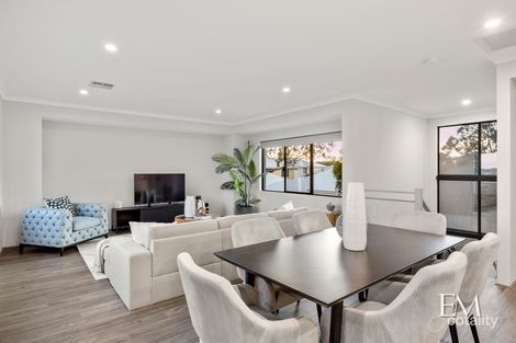 Property photo of 67 Paramor Lane Doubleview WA 6018