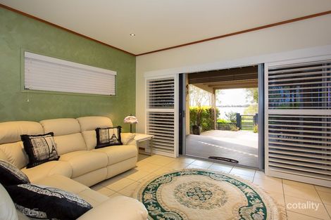 Property photo of 117/8 Spinnaker Drive Sandstone Point QLD 4511