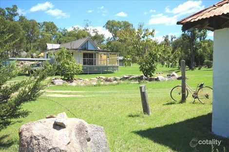 Property photo of 19 Fernview Lane Stanthorpe QLD 4380