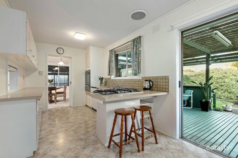 Property photo of 2 Mahonia Court Ferntree Gully VIC 3156