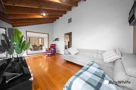 Property photo of 9 Parklea Close Narre Warren VIC 3805