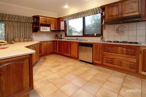 Property photo of 8 Threadbow Crescent Wheelers Hill VIC 3150