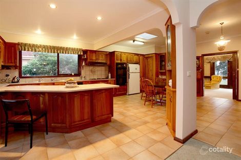 Property photo of 8 Threadbow Crescent Wheelers Hill VIC 3150