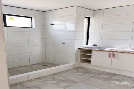 24 Pearl Rd, Cloverdale, WA 6105