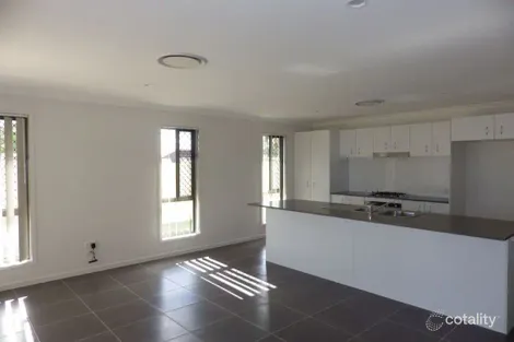 Property photo of 21 Bromeliad Circuit Roma QLD 4455