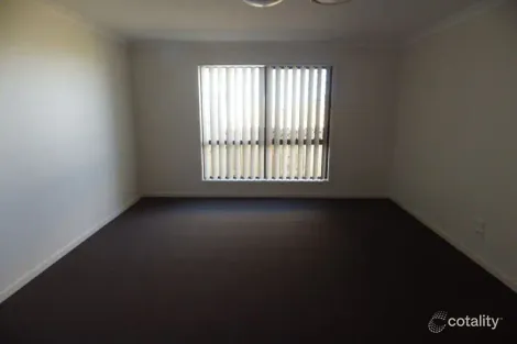 Property photo of 21 Bromeliad Circuit Roma QLD 4455