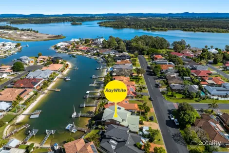 2/67 Witonga Dr, Yamba, NSW 2464