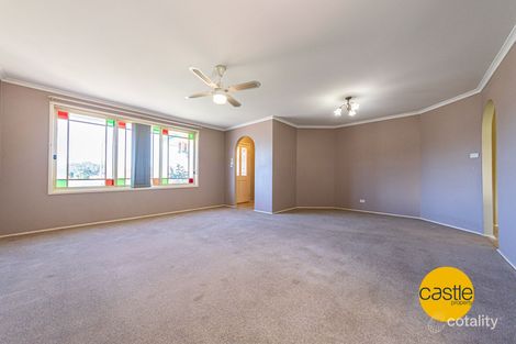 7 Gum Tree Ct, Cameron Park, NSW 2285