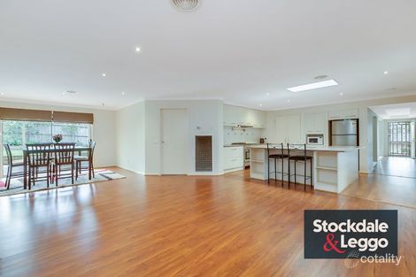 Property photo of 21 Fuschia Grove South Morang VIC 3752