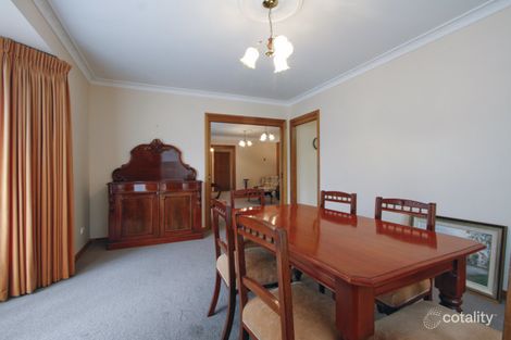 4 Hazel Ct, Sale, VIC 3850