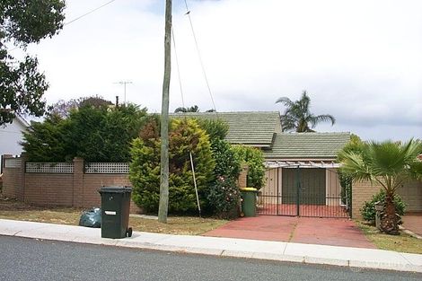 17a Bickley Cres, Manning, WA 6152