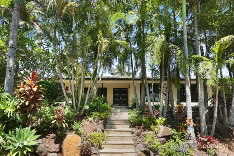 50 Gardenia Dr, Bonogin, QLD 4213