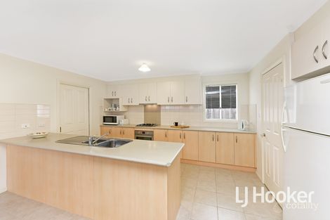 Property photo of 30 Domino Way Hampton Park VIC 3976