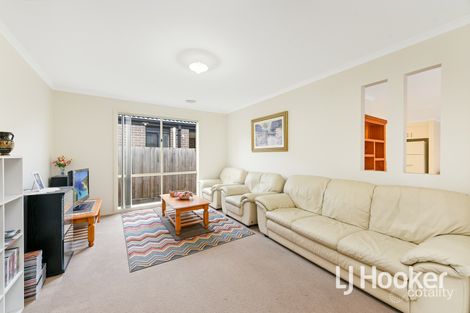 Property photo of 30 Domino Way Hampton Park VIC 3976