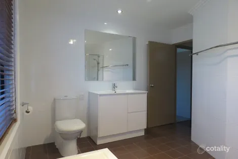 Property photo of 20 Reynolds Avenue Labrador QLD 4215