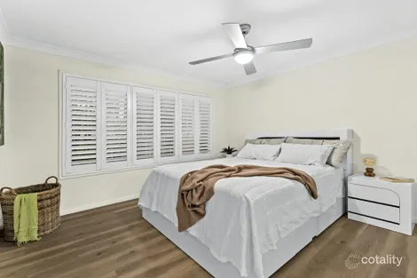 Property photo of 3/2 Aminya Street Mansfield QLD 4122