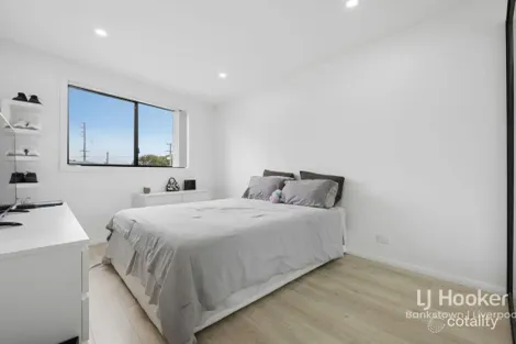 Property photo of 3/62 Ashcroft Avenue Casula NSW 2170