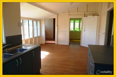 8 Cook St, Tully, QLD 4854