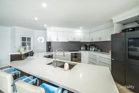 Property photo of 11 Whitewater Lookout Iluka WA 6028