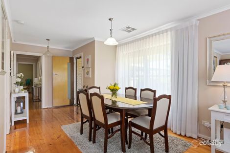 27 Barnabas Cres, Christie Downs, SA 5164